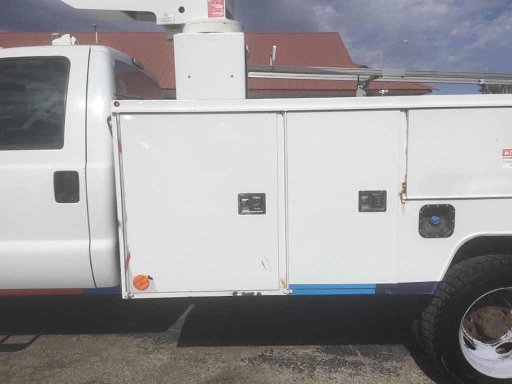 2011 Ford F-450 - $24,999