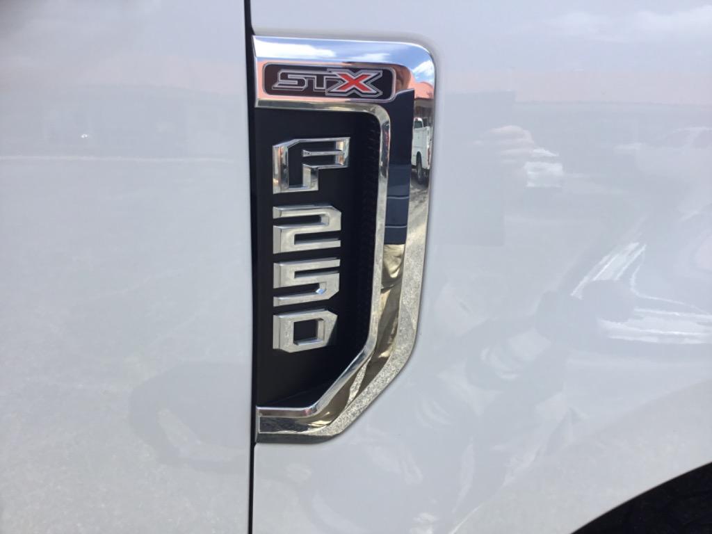 2018 Ford F250 - $23,999
