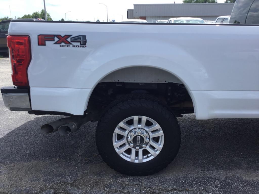 2018 Ford F250 - $23,999