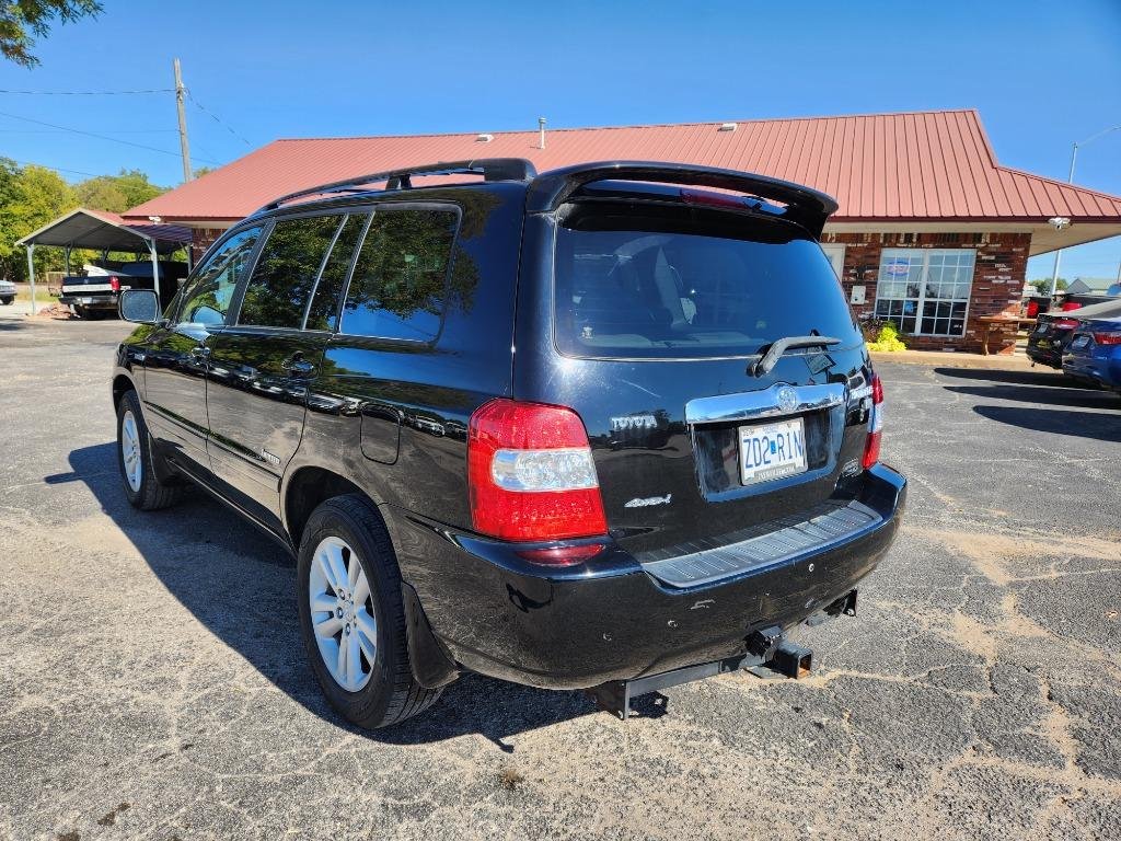 2006 Toyota Highlander - $3,999
