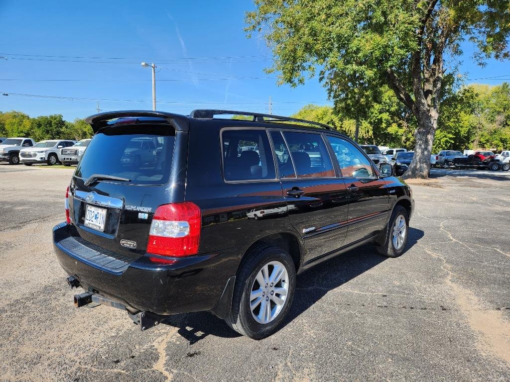 2006 Toyota Highlander - $3,999