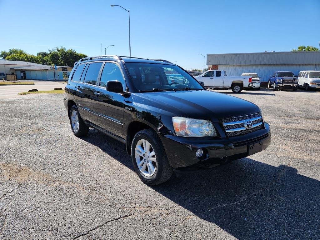 2006 Toyota Highlander - $3,999