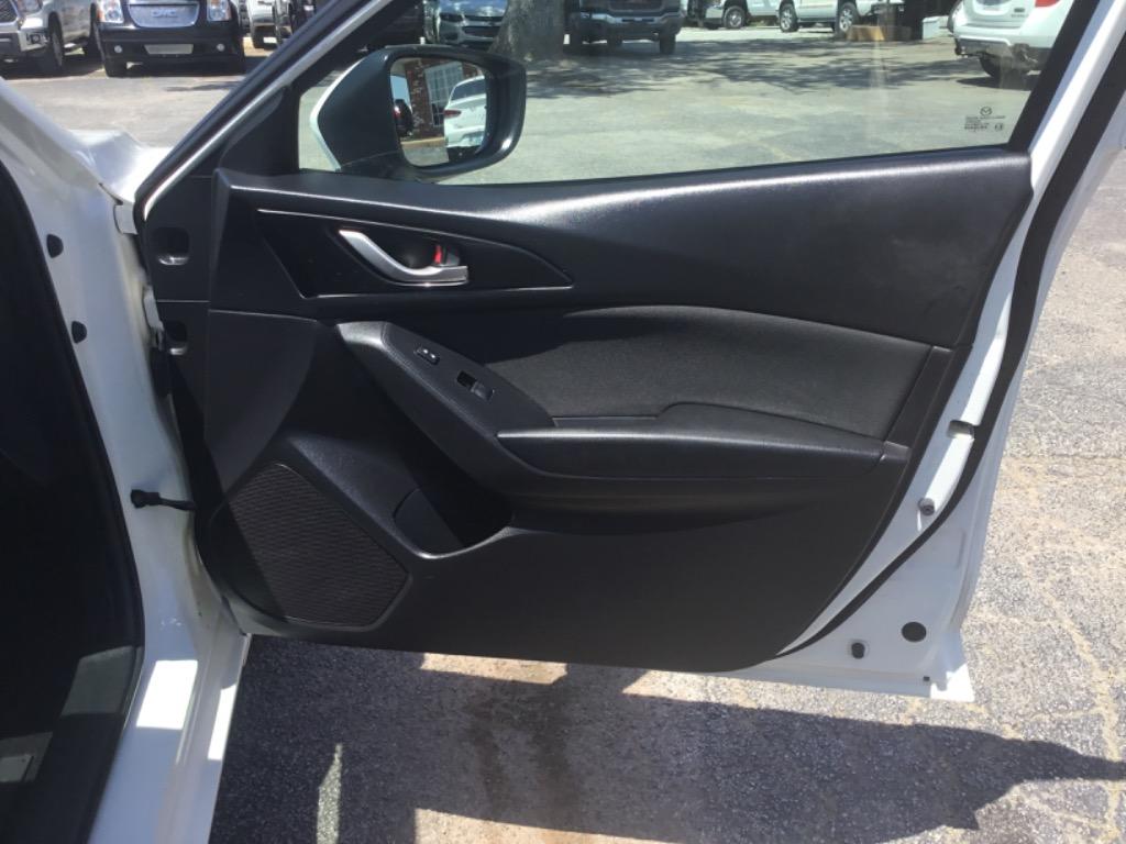 2016 MAZDA MAZDA3 - $7,999