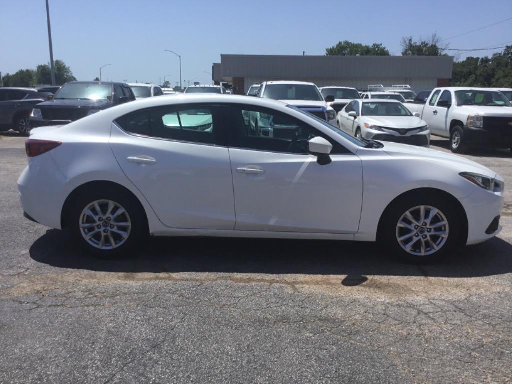 2016 MAZDA MAZDA3 - $7,999