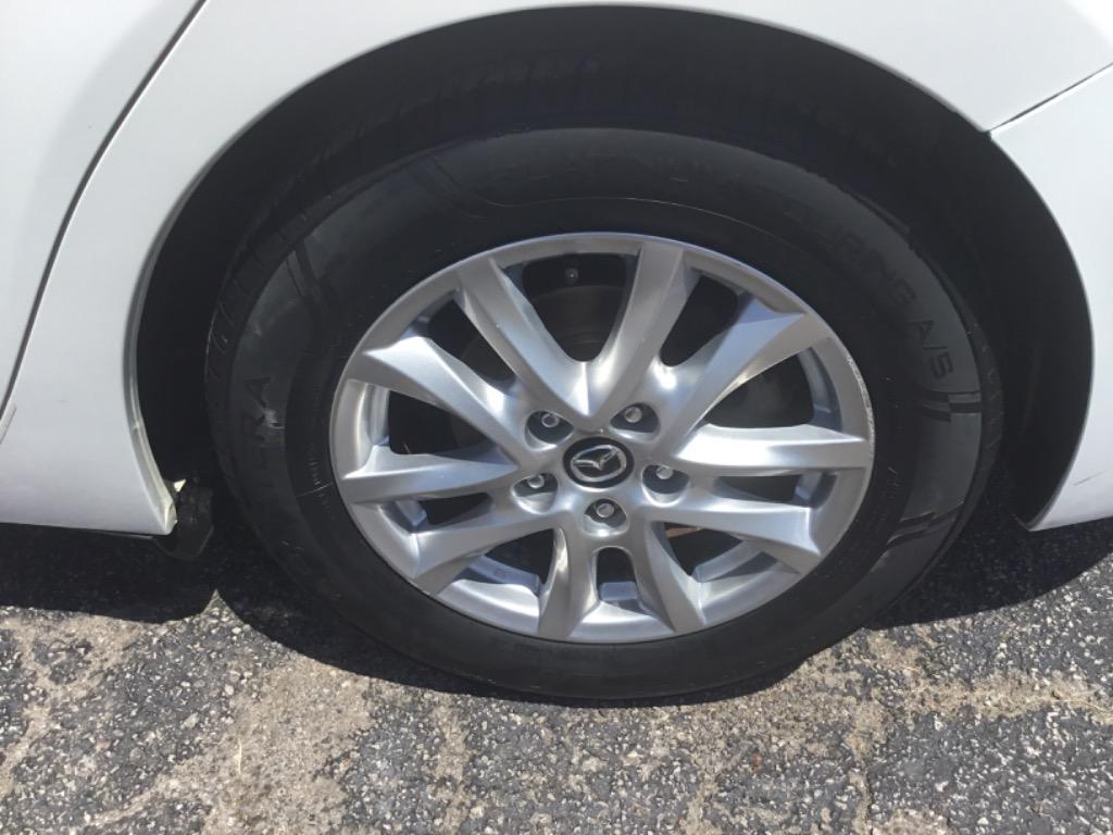 2016 MAZDA MAZDA3 - $7,999
