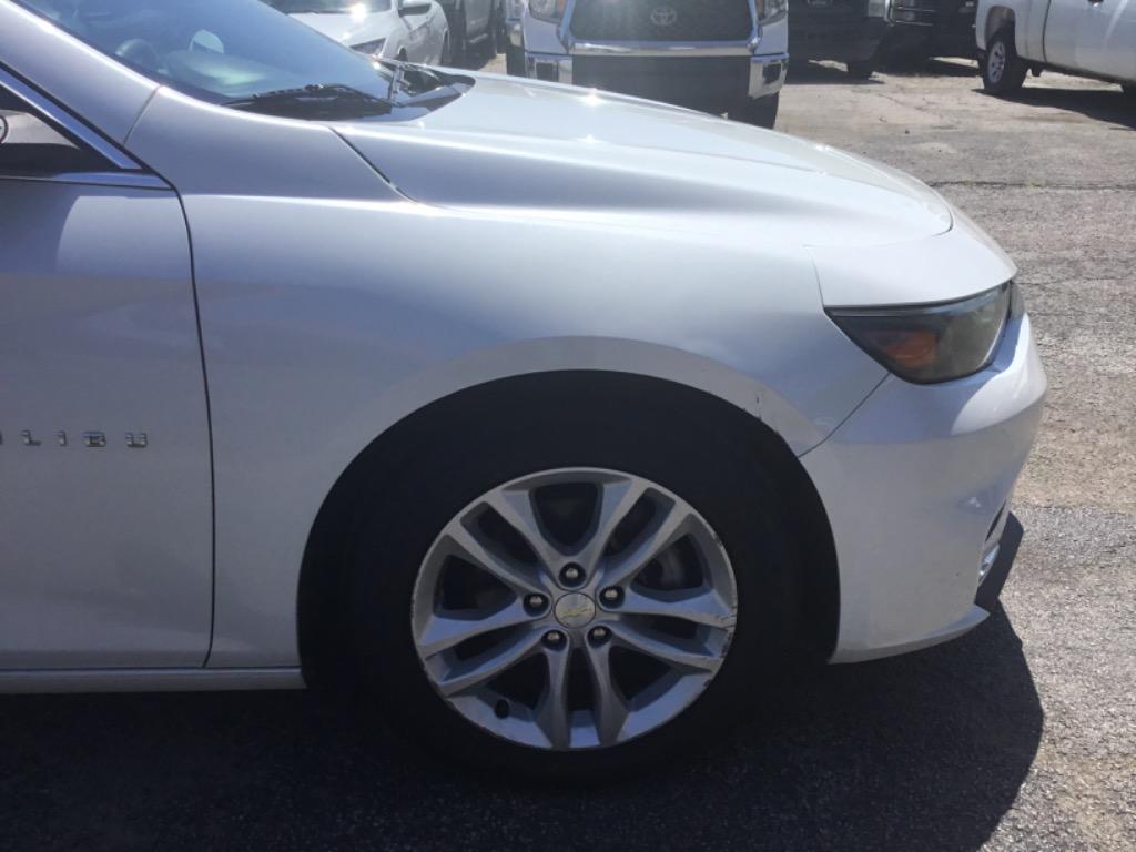 2016 Chevrolet Malibu - $4,999