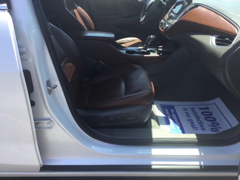 2016 Chevrolet Malibu - $4,999