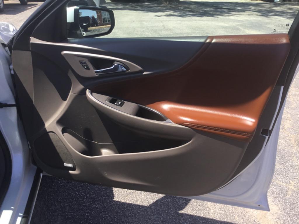 2016 Chevrolet Malibu - $4,999