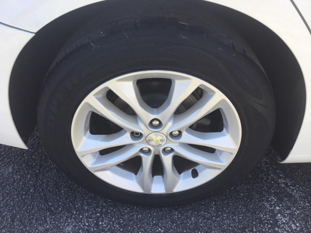 2016 Chevrolet Malibu - $4,999