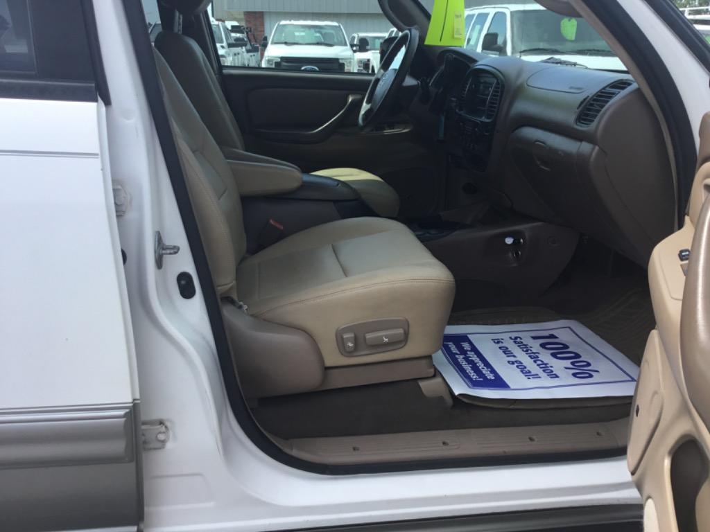 2004 Toyota Sequoia - $7,999