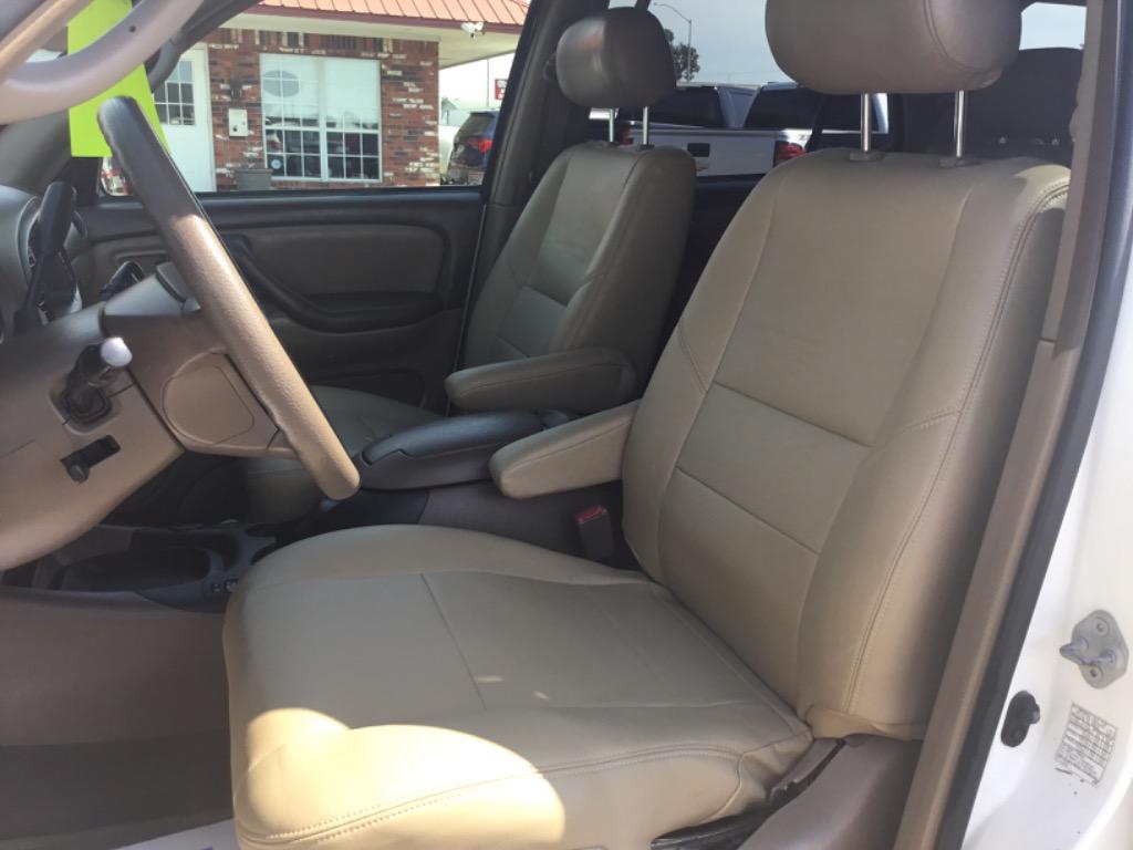 2004 Toyota Sequoia - $7,999