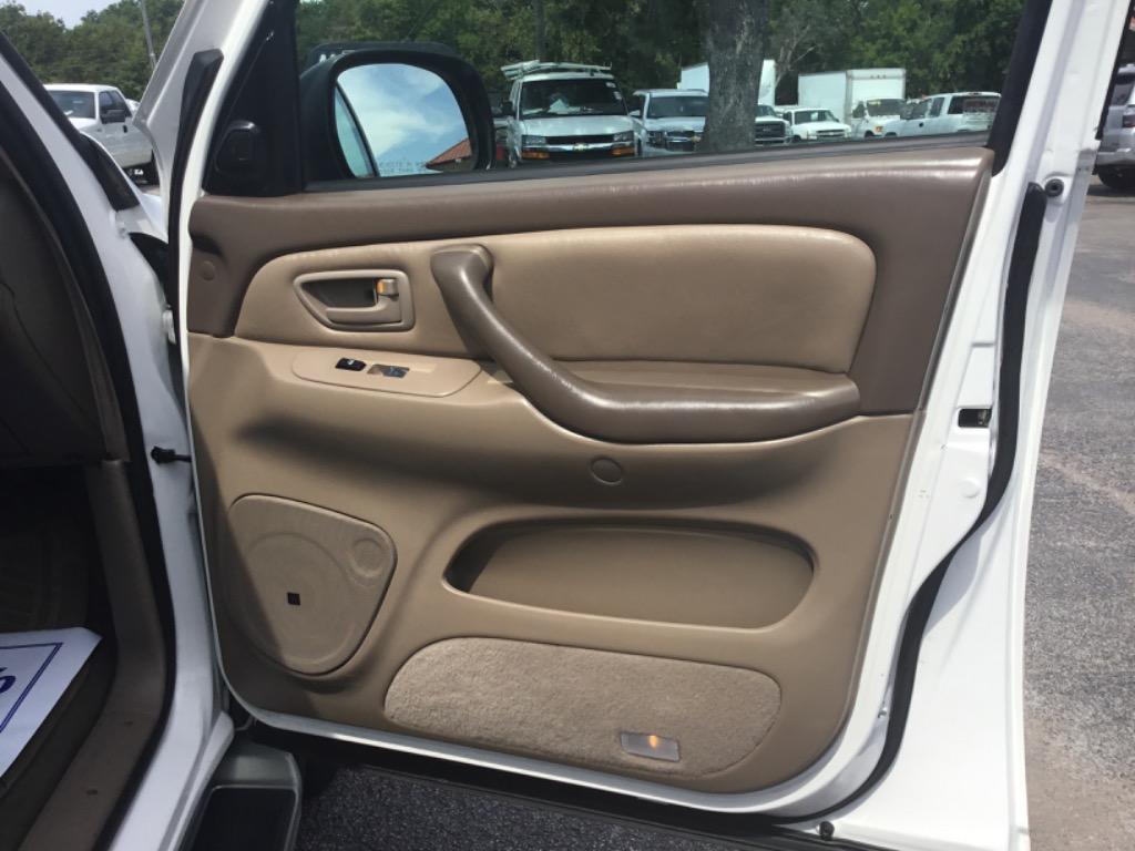 2004 Toyota Sequoia - $7,999
