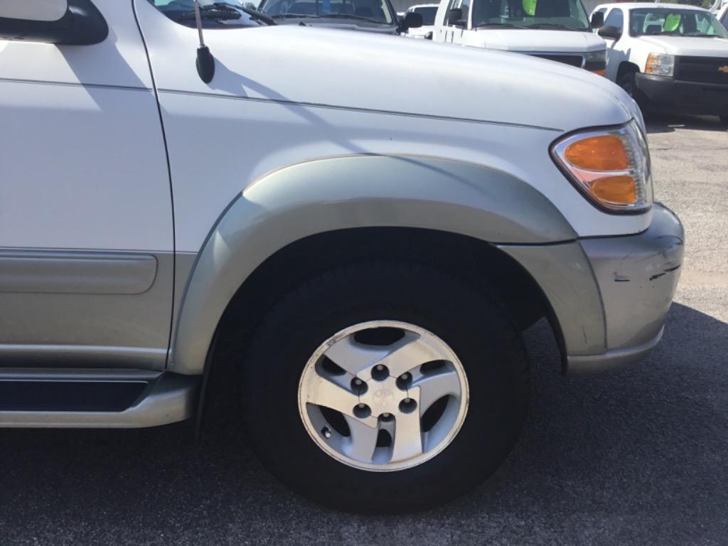 2004 Toyota Sequoia - $7,999