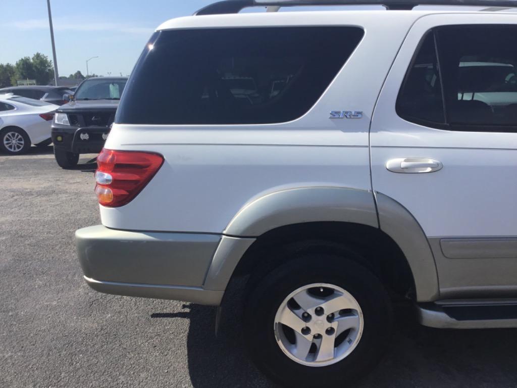 2004 Toyota Sequoia - $7,999