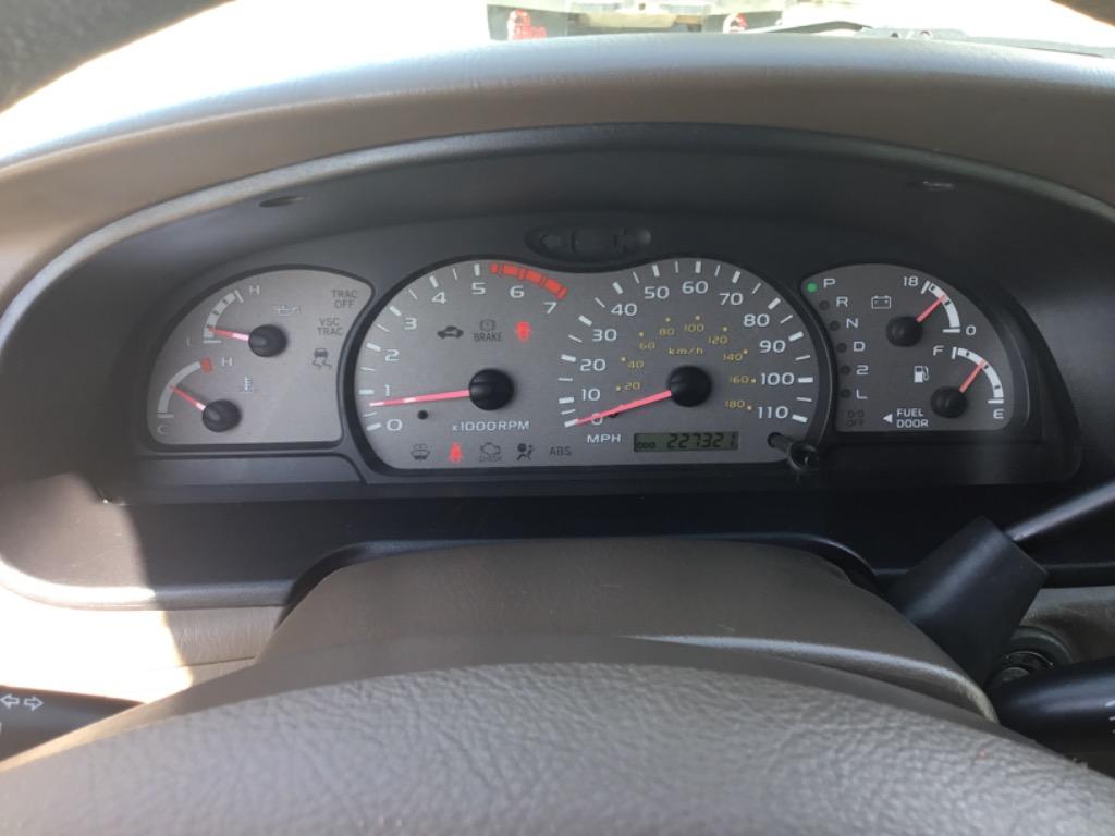 2004 Toyota Sequoia - $7,999