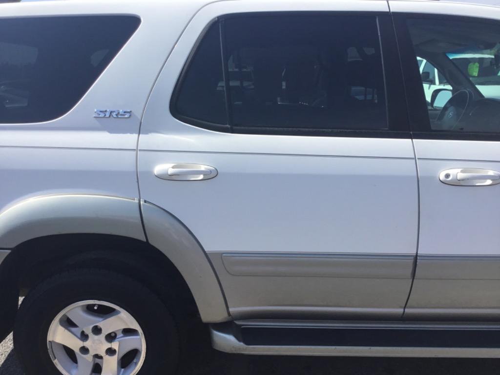 2004 Toyota Sequoia - $7,999