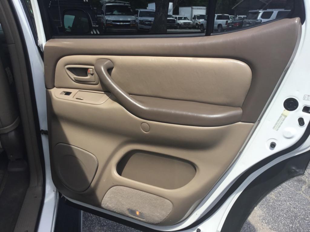 2004 Toyota Sequoia - $7,999