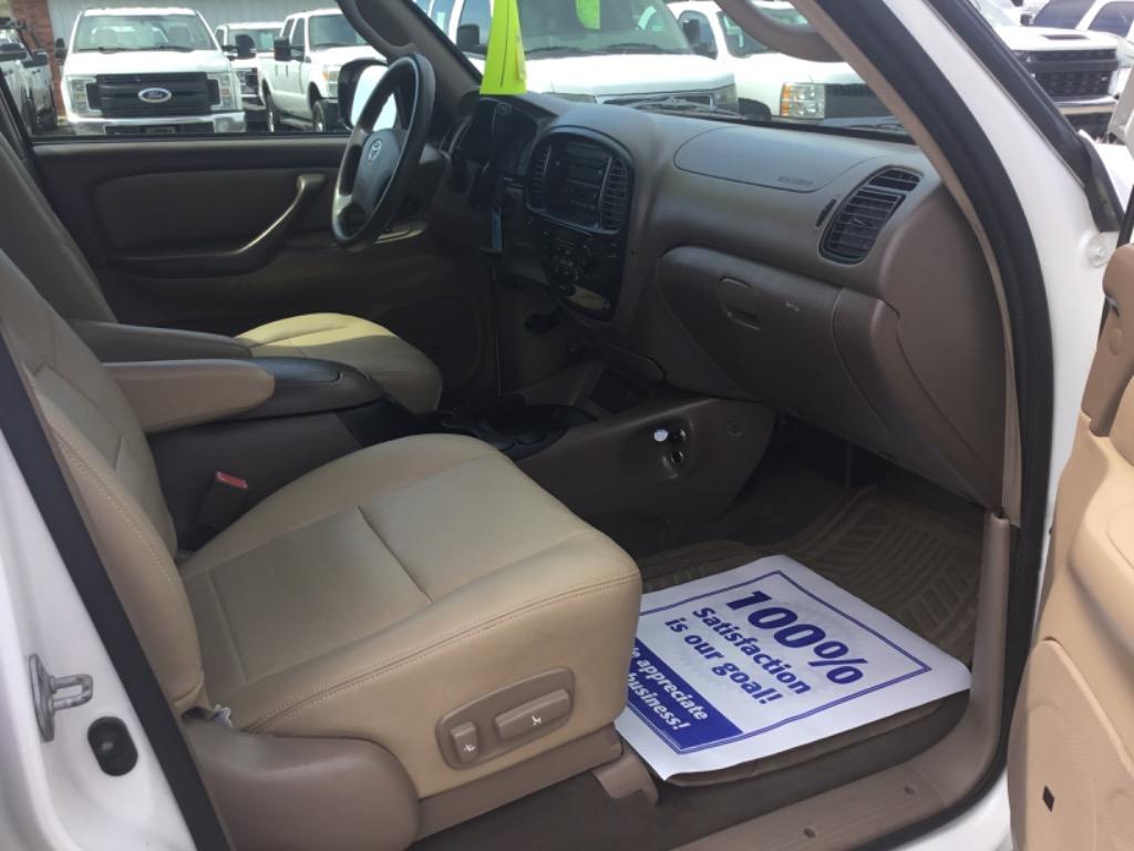2004 Toyota Sequoia - $7,999