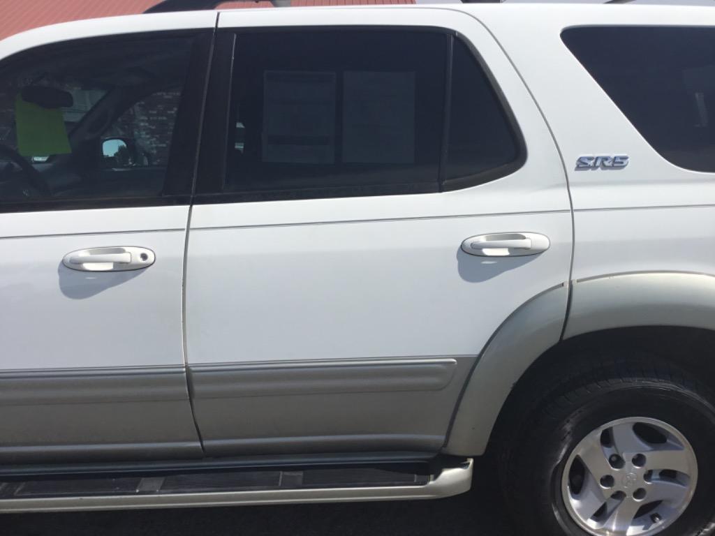 2004 Toyota Sequoia - $7,999