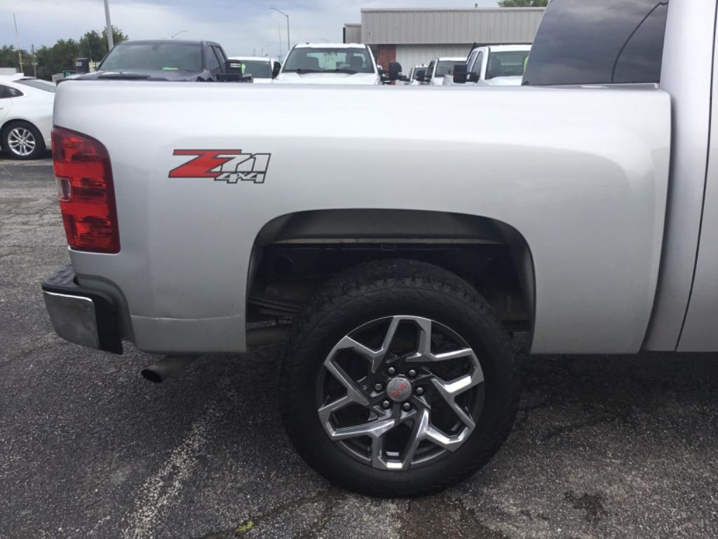 2011 Chevrolet Silverado - $10,999
