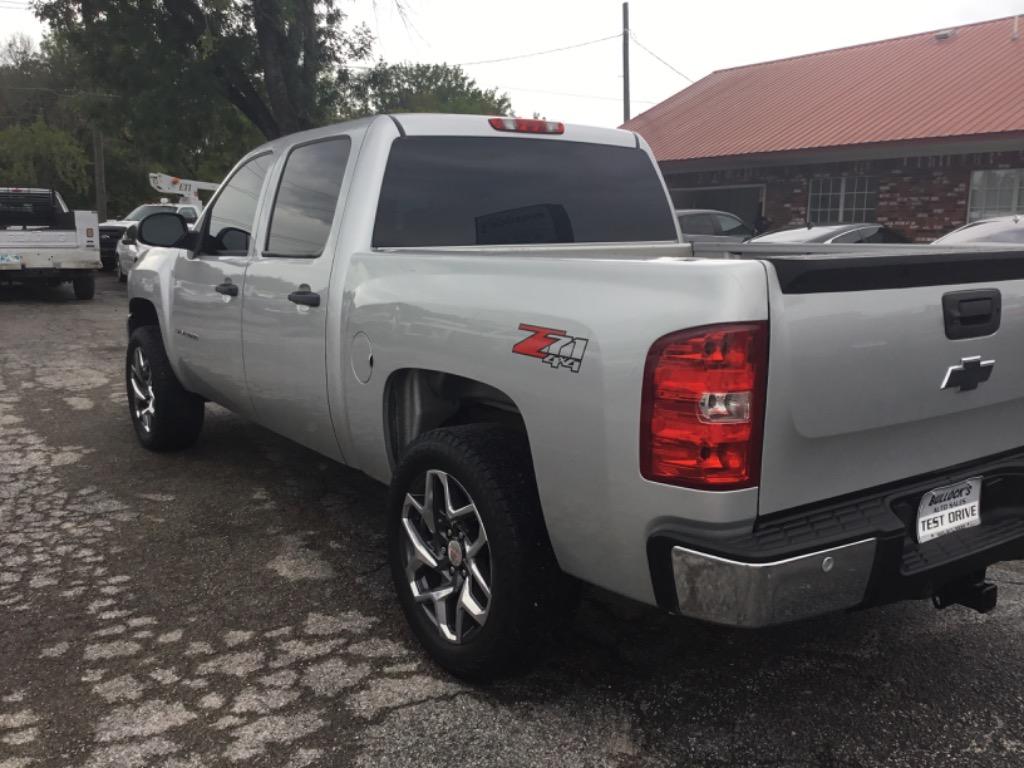 2011 Chevrolet Silverado - $10,999