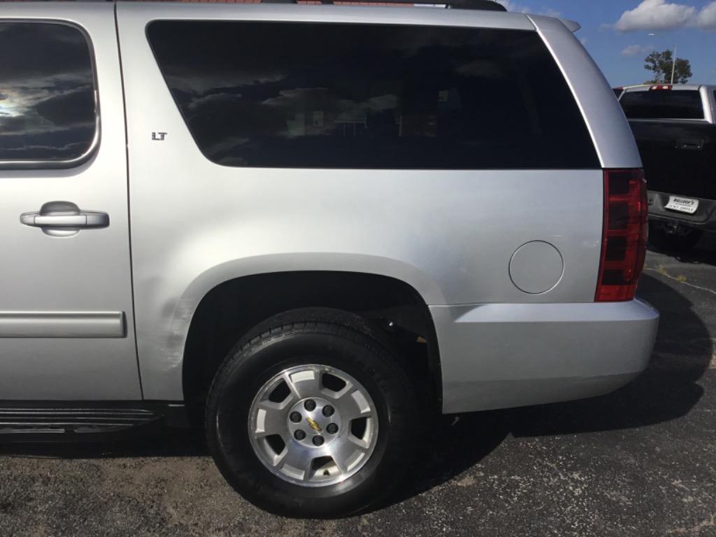 2014 Chevrolet Suburban - $6,999