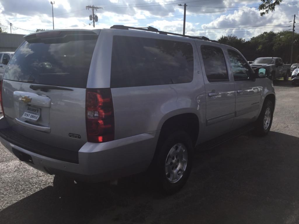 2014 Chevrolet Suburban - $6,999