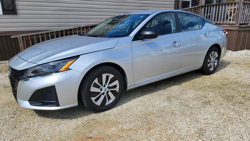 2024 Nissan Altima S photo