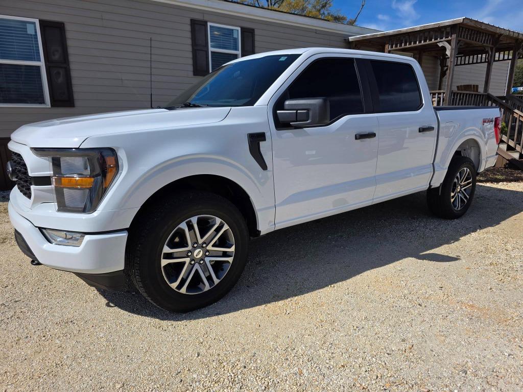 2023 Ford F-150 - $35,995