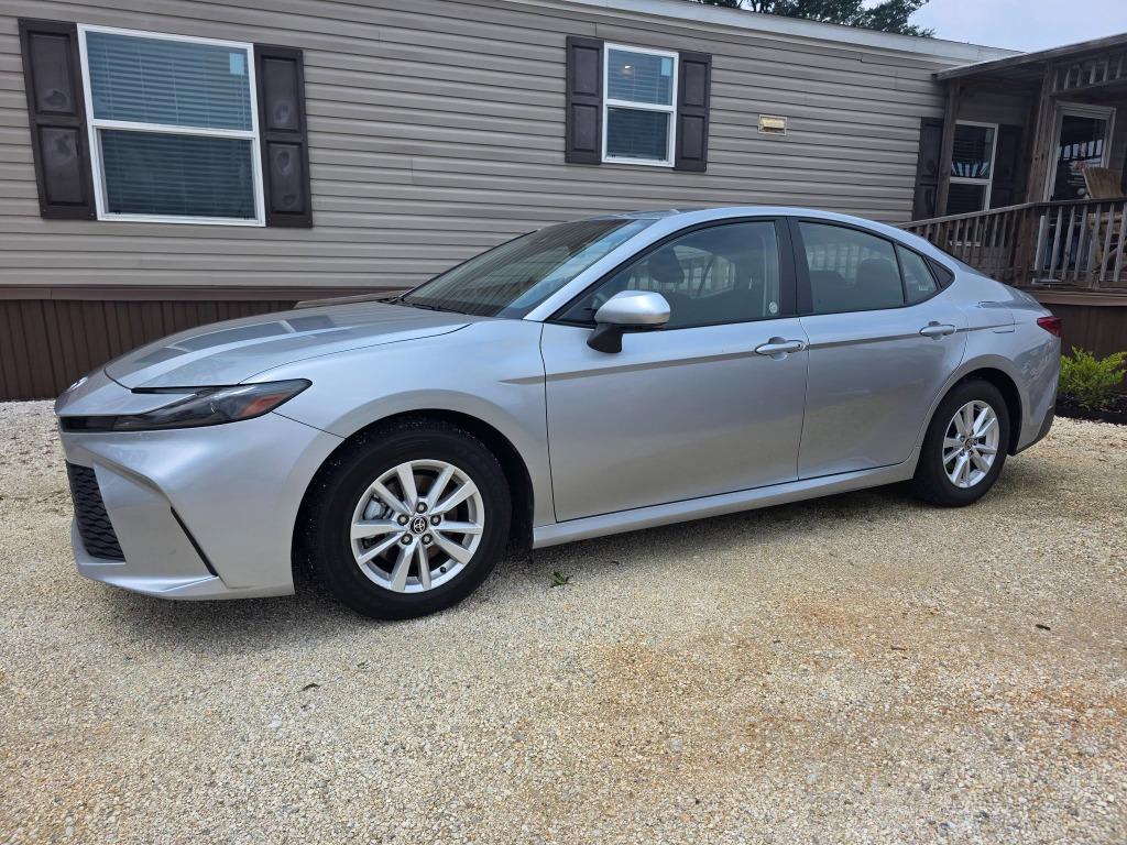 2025 Toyota Camry - $28,995