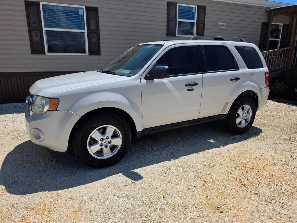 2011 Ford Escape - $6,995