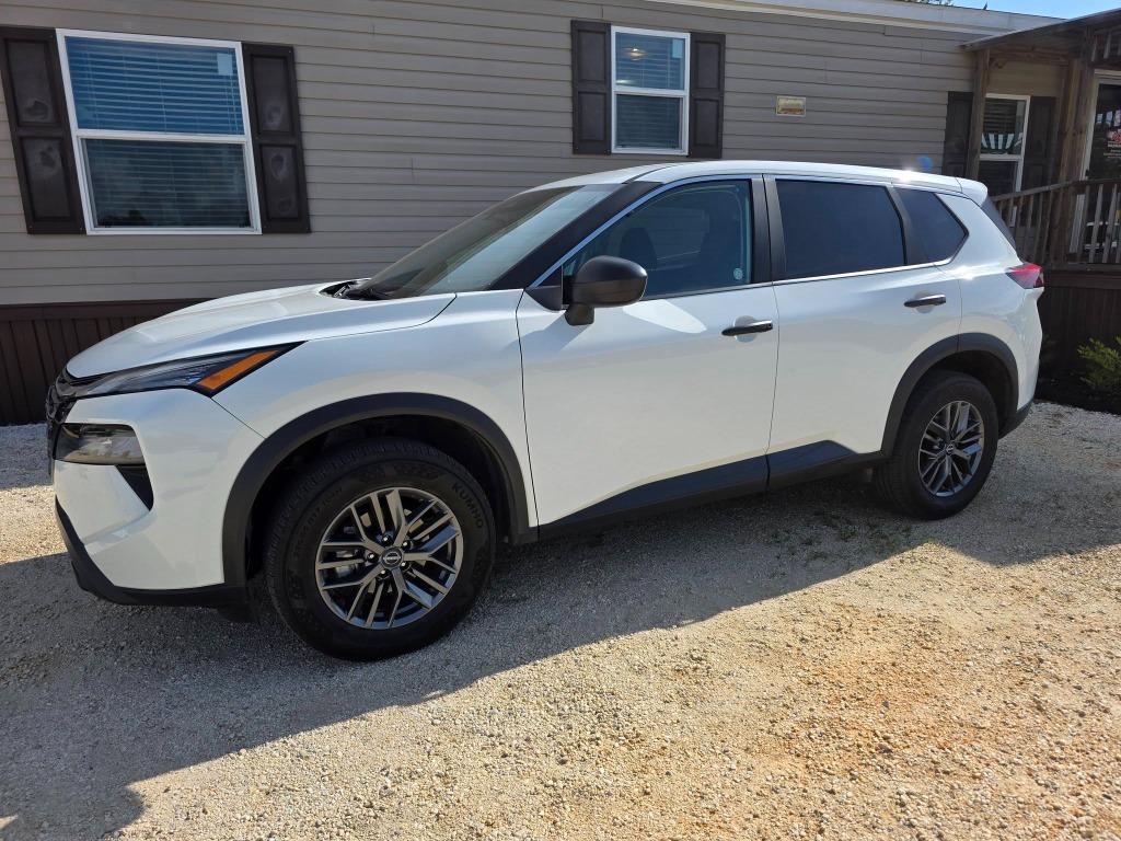 2025 Nissan Rogue - $25,995