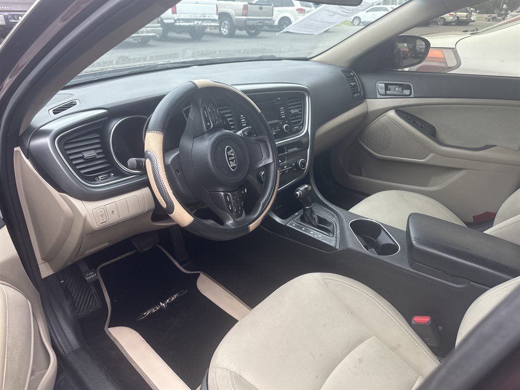 2015 KIA Optima Sedan - $11,995