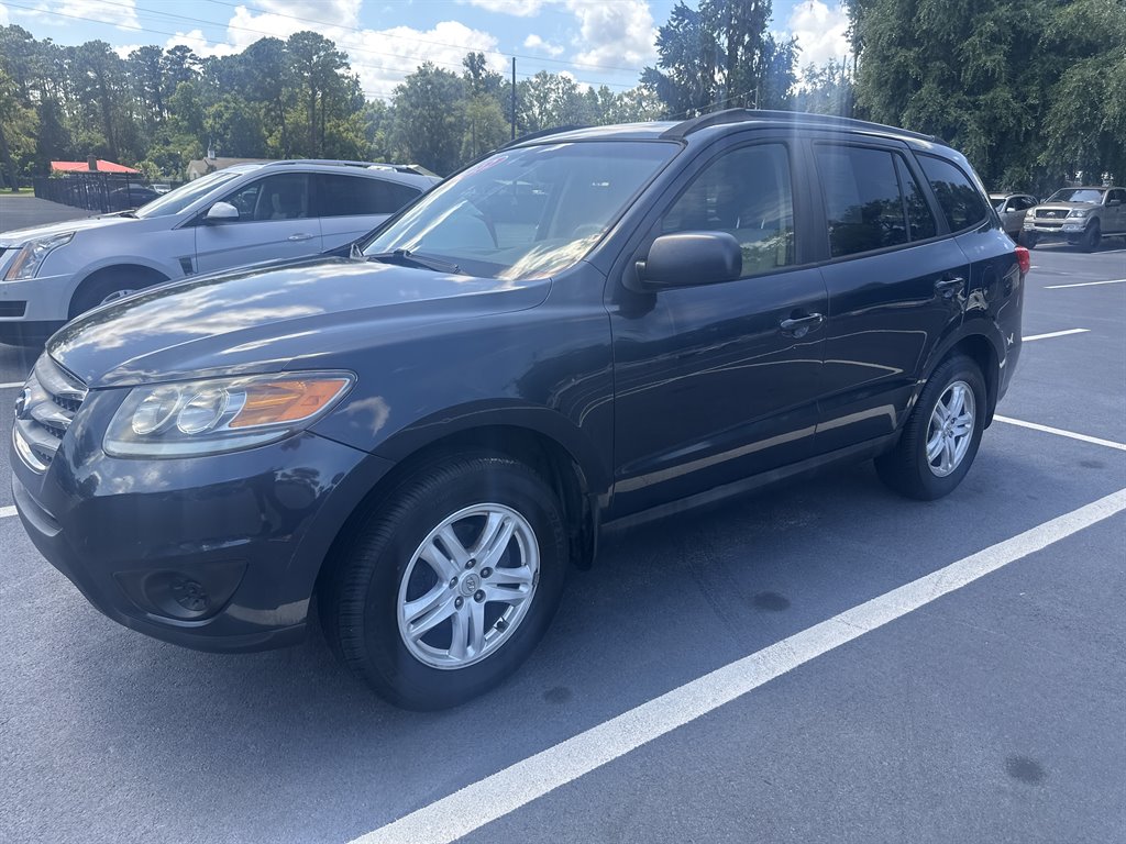 2012 Hyundai Santa Fe - $9,995
