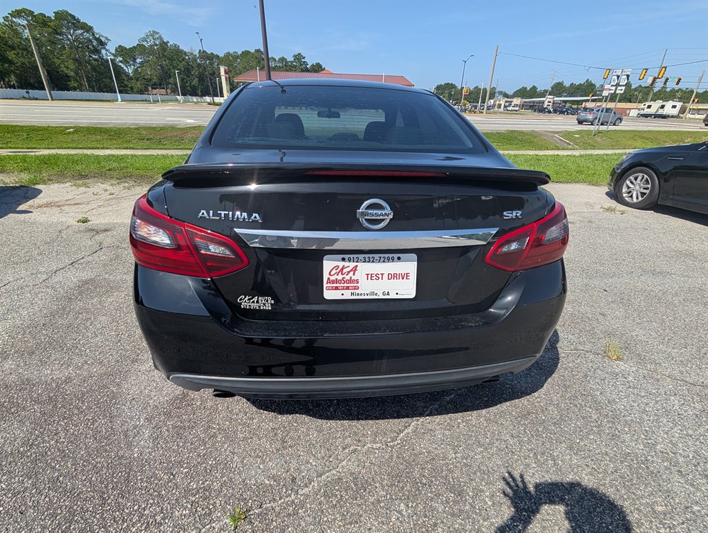 2017 Nissan Altima - $14,995