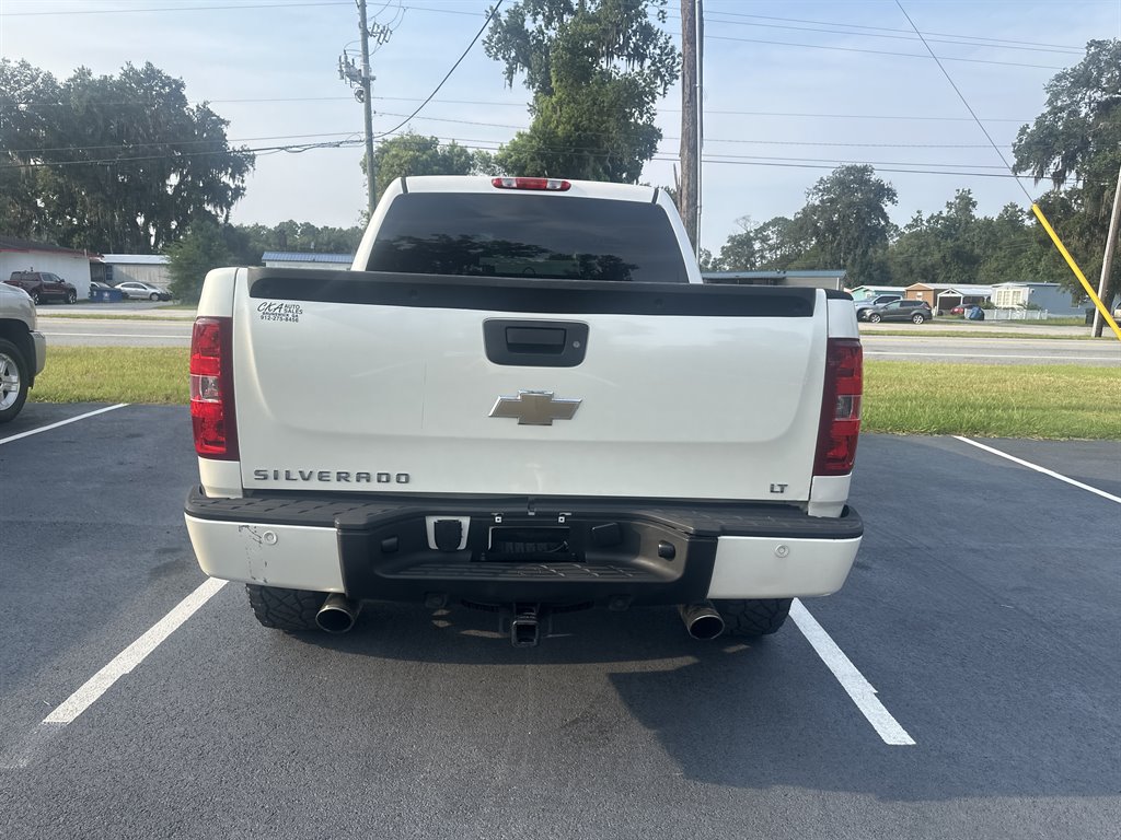 2011 Chevrolet Silverado - $15,995