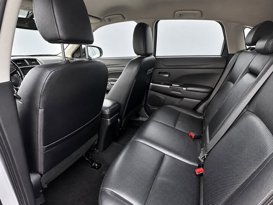 2018 Mitsubishi Outlander - $12,995