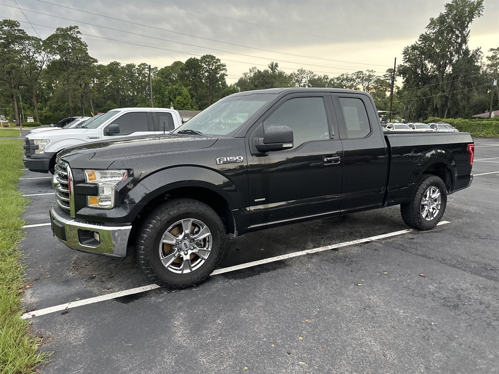2015 Ford F-150 - $15,995