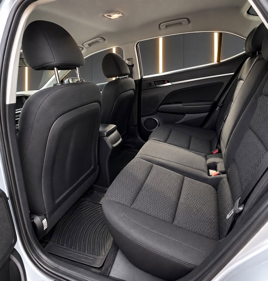 2020 Hyundai Elantra - $14,995