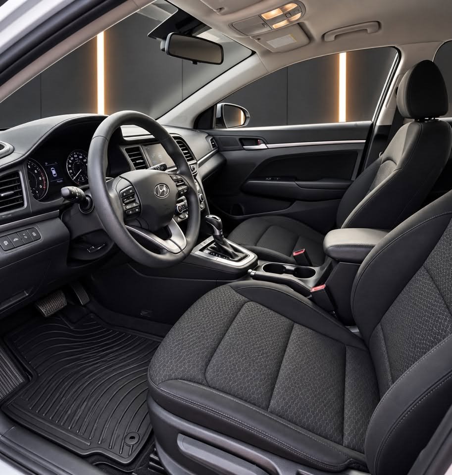 2020 Hyundai Elantra - $14,995