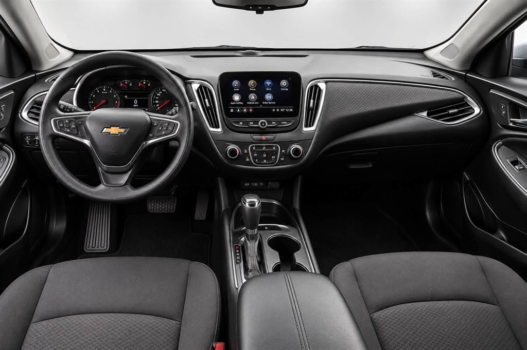 2020 Chevrolet Malibu - $13,995