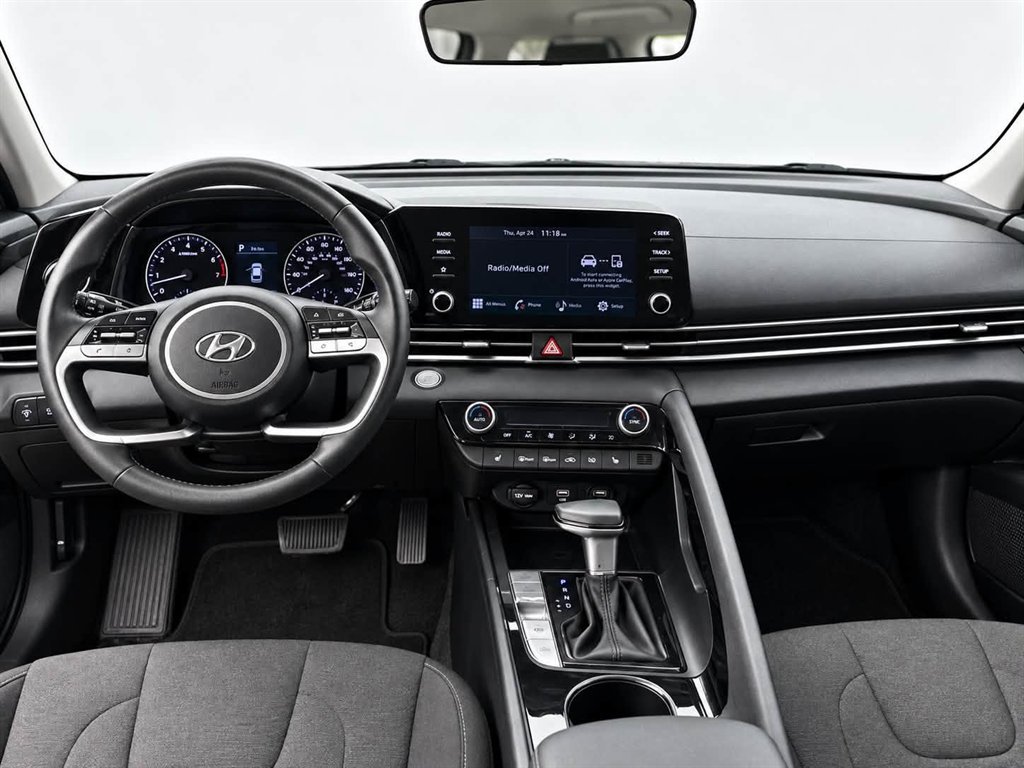 2021 Hyundai Elantra - $16,995