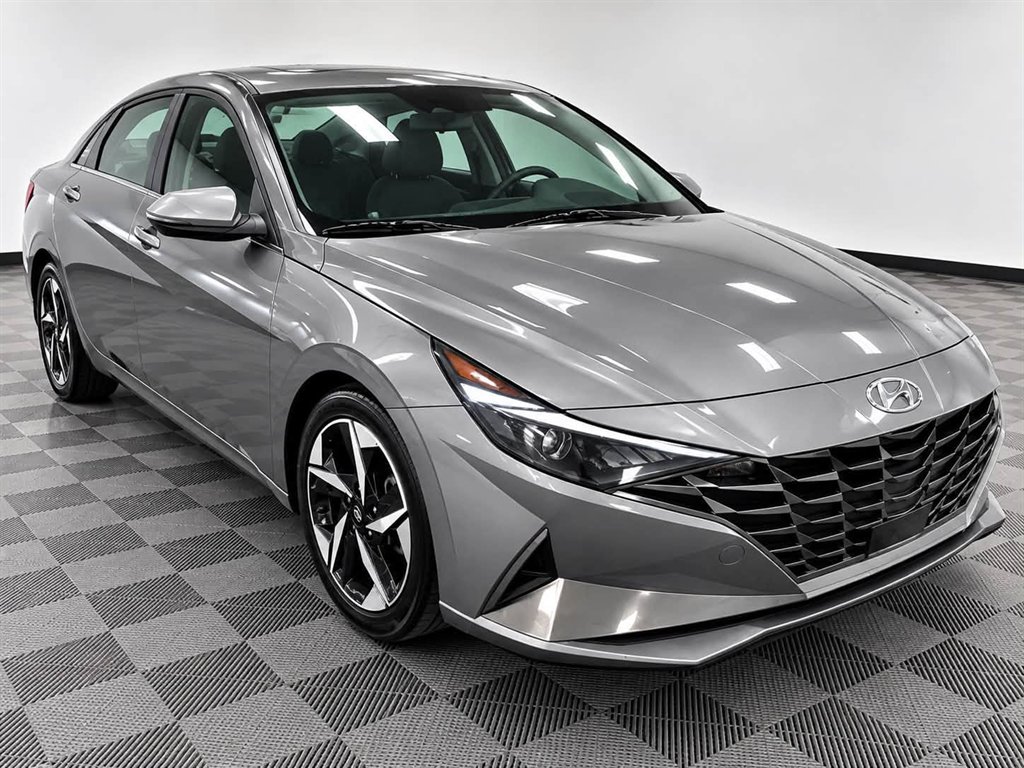 2021 Hyundai Elantra - $16,995