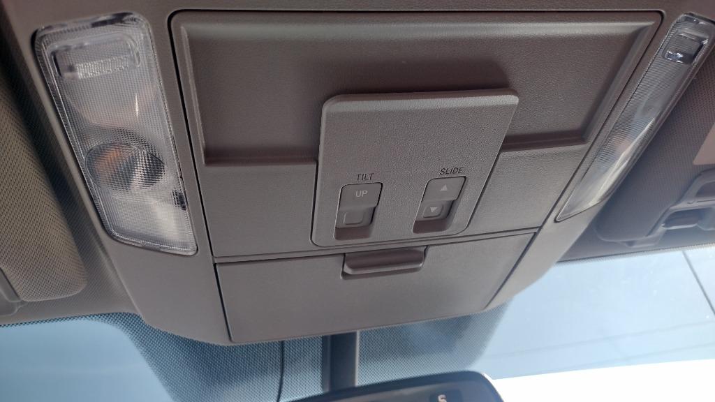 2014 Toyota Tundra Platinum photo