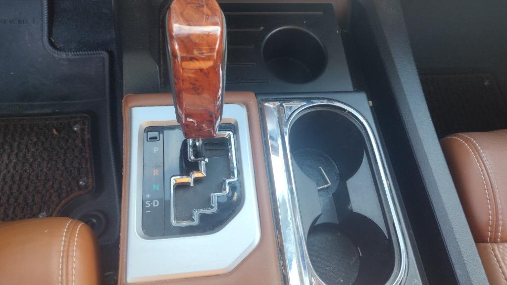2014 Toyota Tundra Platinum photo