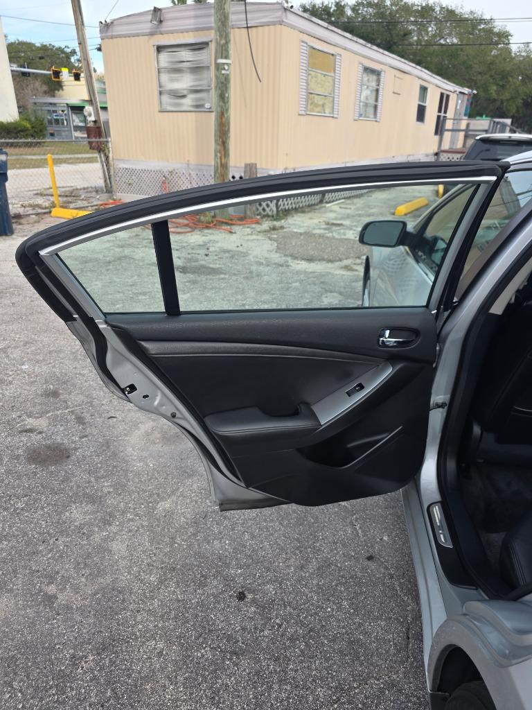 2012 Nissan Altima - $3,995