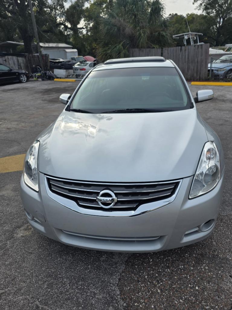 2012 Nissan Altima - $3,995