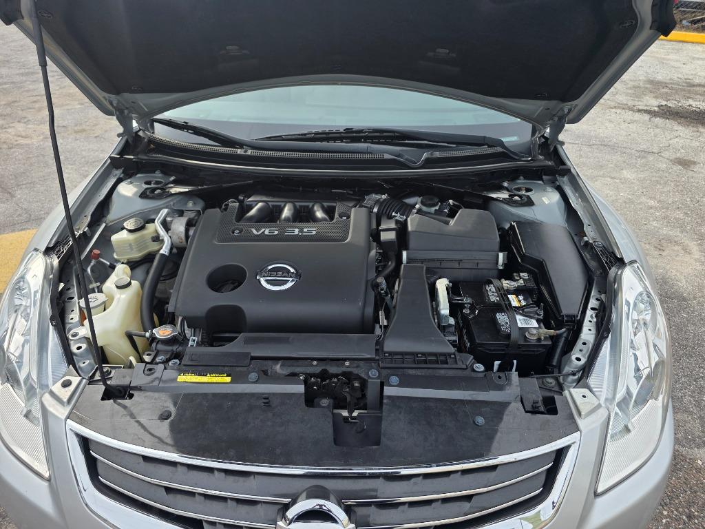 2012 Nissan Altima - $3,995