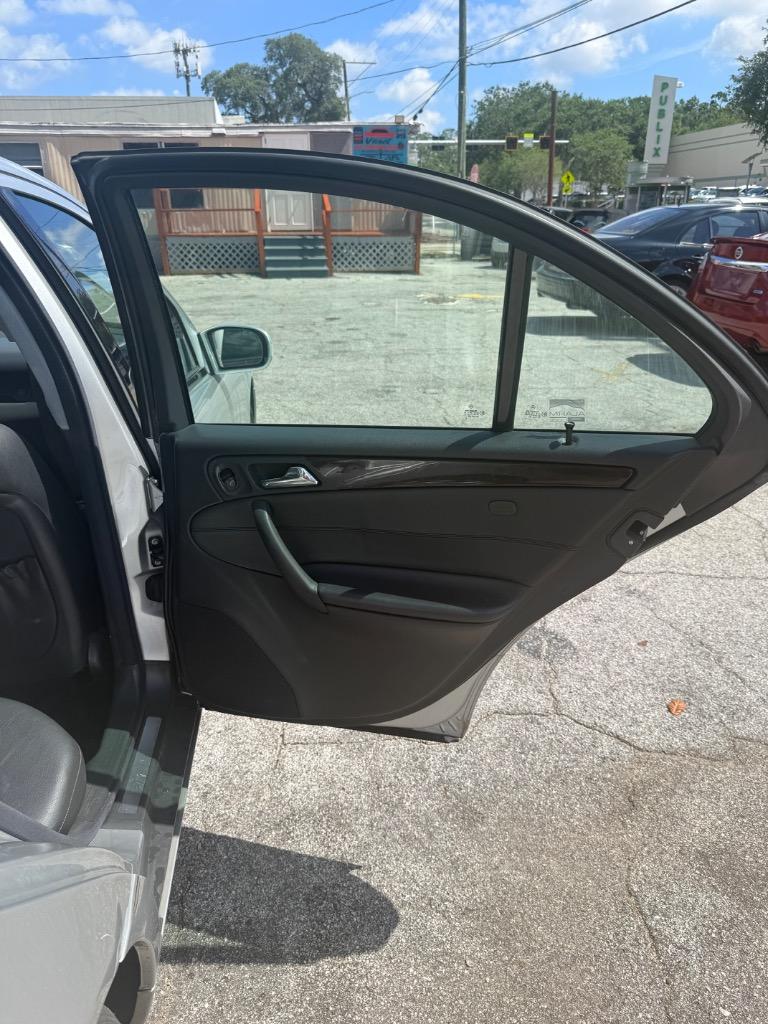 2004 Mercedes-Benz C-Class - $2,995