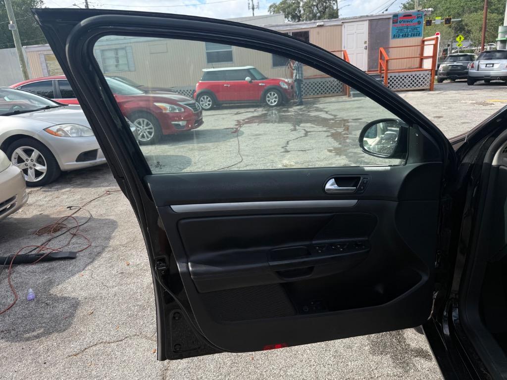 2010 Volkswagen Jetta - $2,995